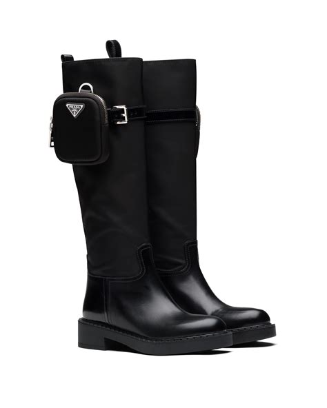 prada stiefel mit taschen|Prada.